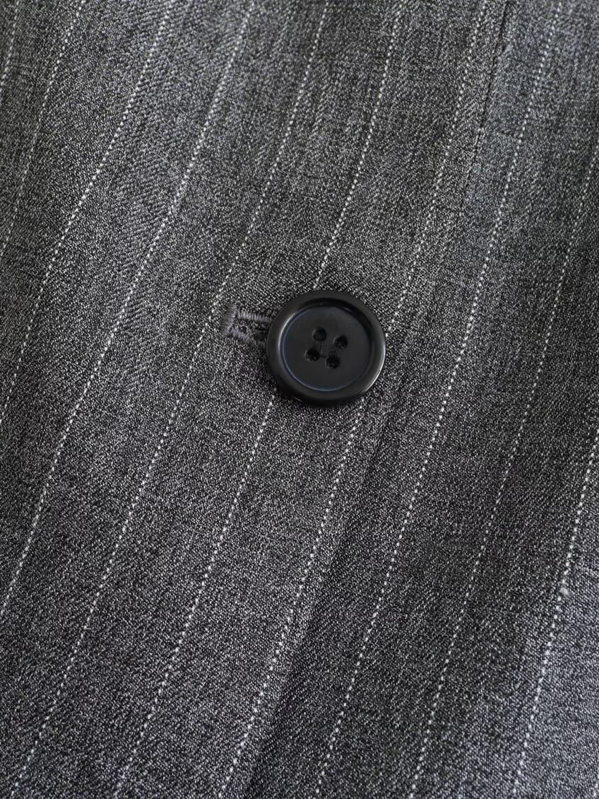 İnce çizgili yaka blazer