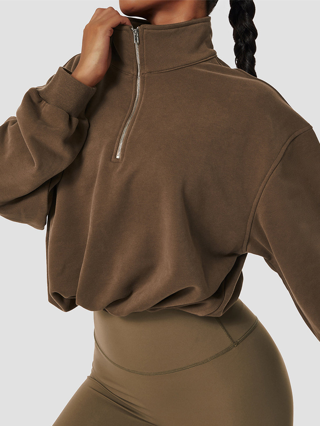 Dik Yaka Bağcıklı ve Fermuarlı Sweatshirt